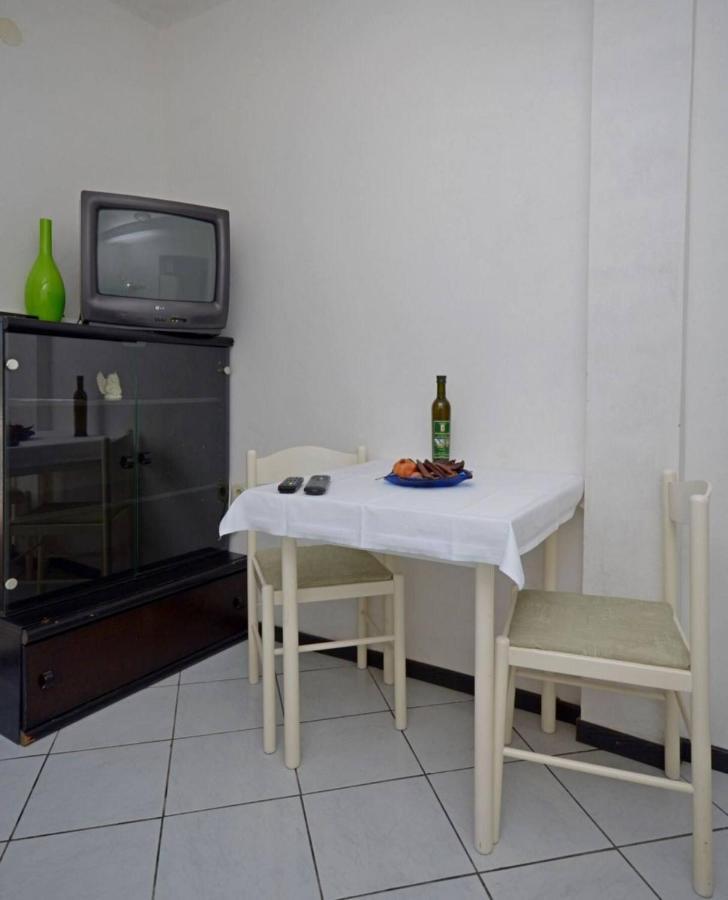 Apartments And Rooms Barbara Lastovo Екстериор снимка