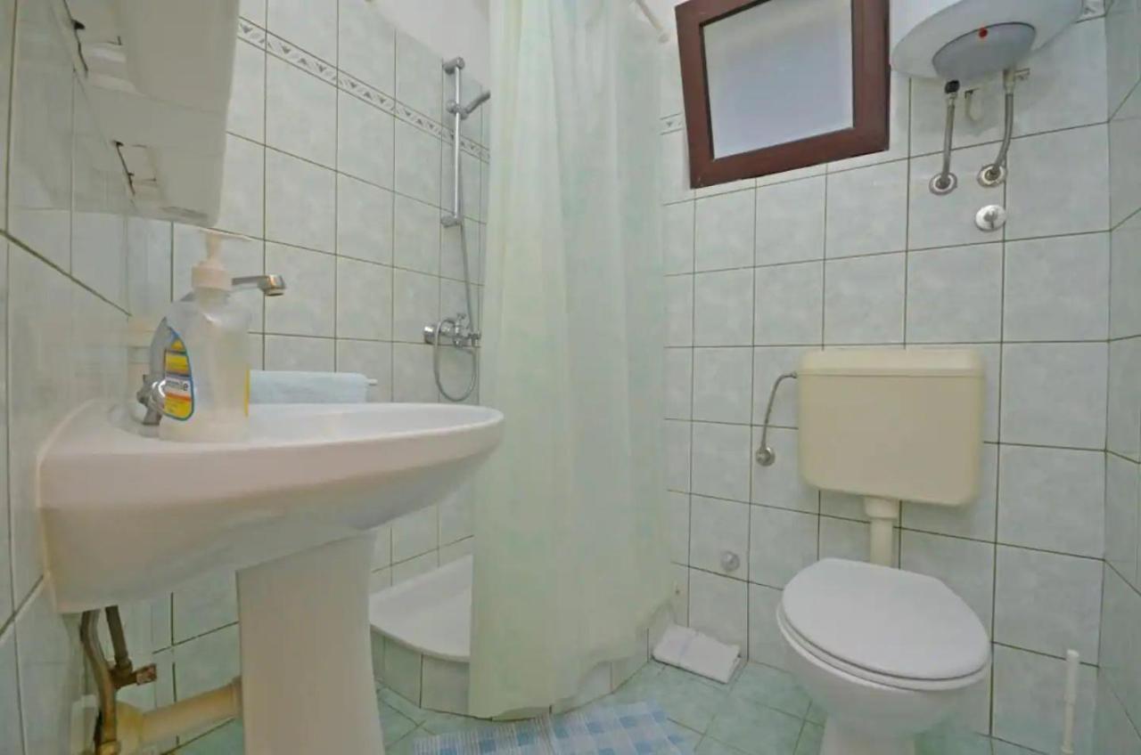 Apartments And Rooms Barbara Lastovo Екстериор снимка