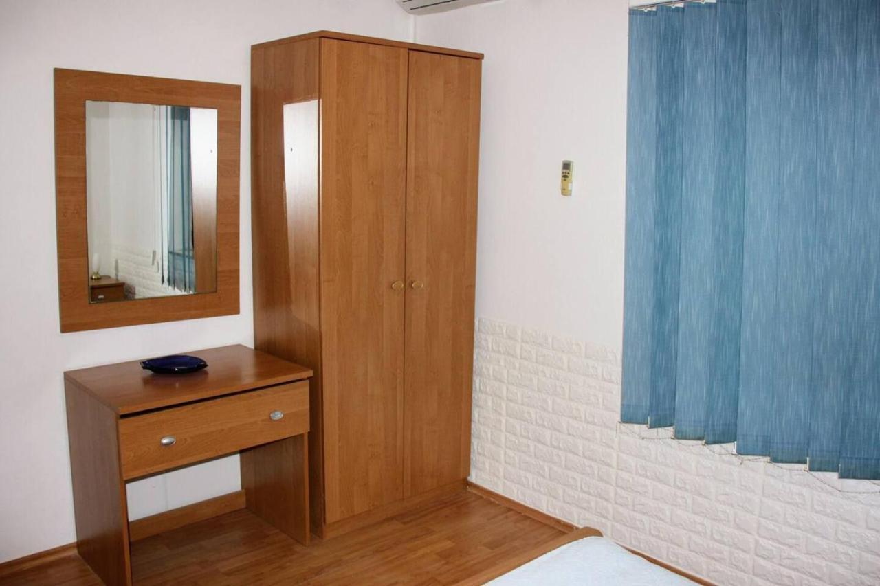 Apartments And Rooms Barbara Lastovo Екстериор снимка